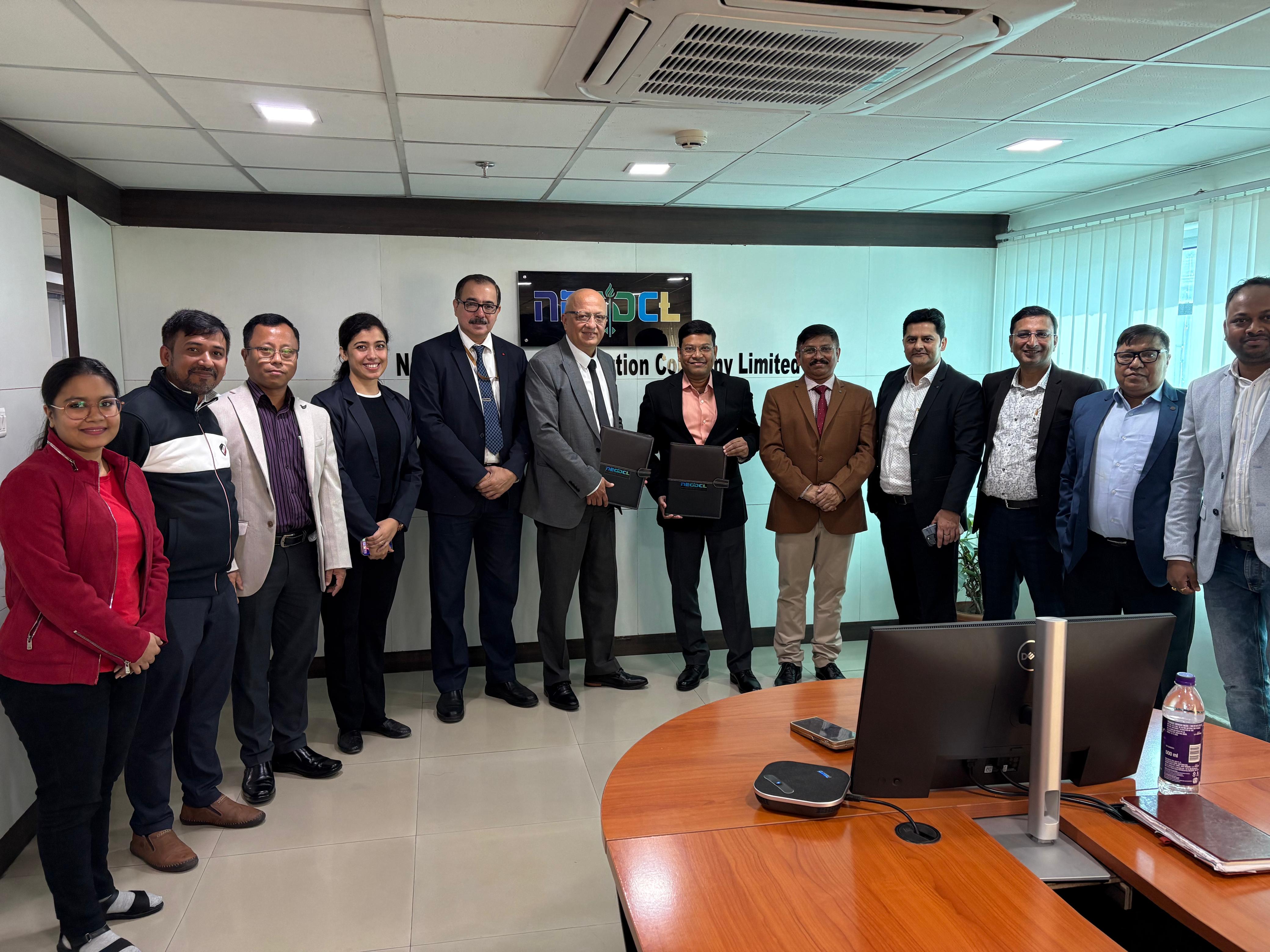 gallery/photo_gallery/Signing of Term Sheet between NEGDCL and TNGCL on 24.12.2024 for change in operation modalities of 5 Nos of CNG Station in Tripura/118.jpg